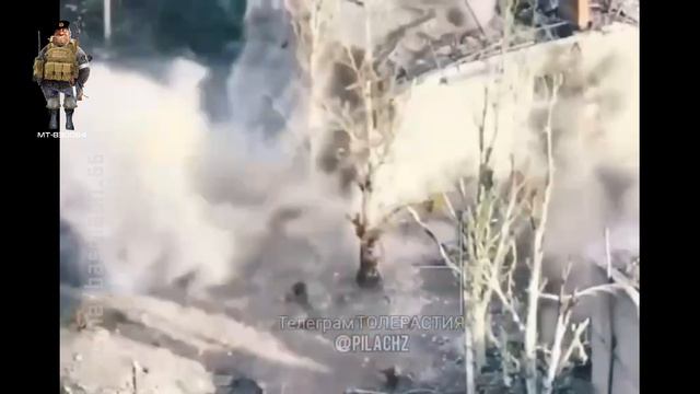 Этот раз бойцы ВС РФ забросили в здание с солдатами ВСУ сразу ДВЕ противотанковые мины ТМ-62М