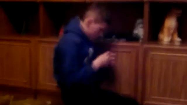 Радион играет в лего