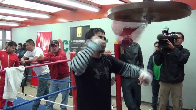 Erik Morales-work-out "HAPPY BIRTHDAY"