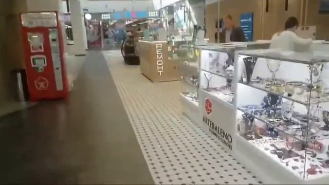 Как изменился кировский универмаг.