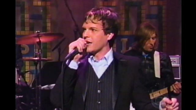 The Killers - Somebody Told Me - Late Show With David Letterman 2004