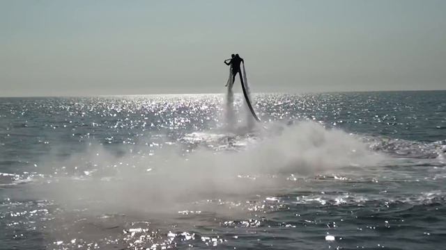 Армия спорта - кувырок через голову на Jetlev-Flyer