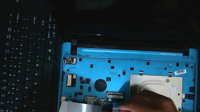 Cara ganti Keyboard Acer Aspire One 722