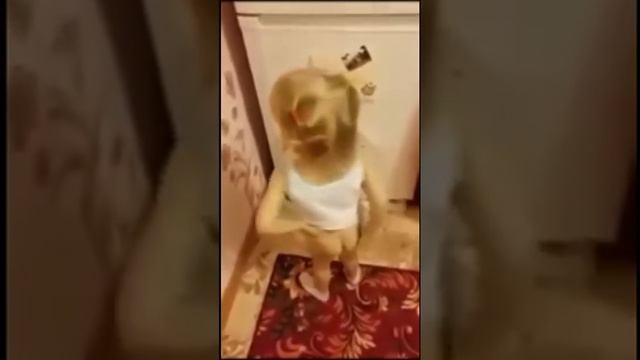 Кто накакал? Попа? / Who pooped? Popa?