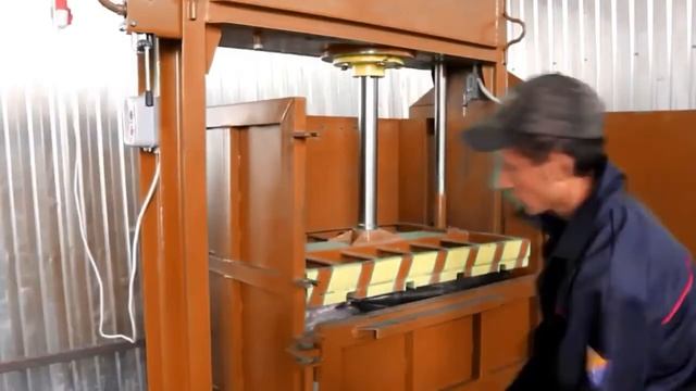 Пресс для стрейч пленки