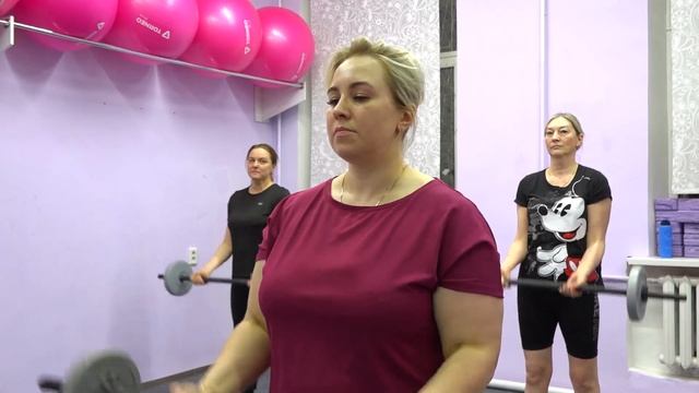 Студия фитнеса и красоты "Стимул" приглашает жительниц г. Асино на софт-тренинги и массаж лица