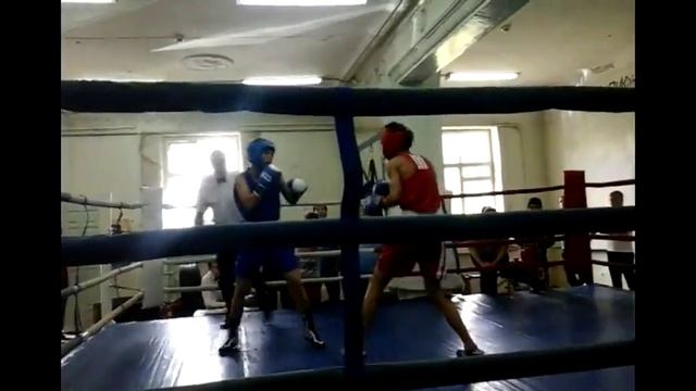 Бокс в Балахне. 1 бой. Победа.