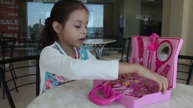 Распаковка игрушек  Обзор набора косметики для девочек  Unboxing Girl Beauty Set