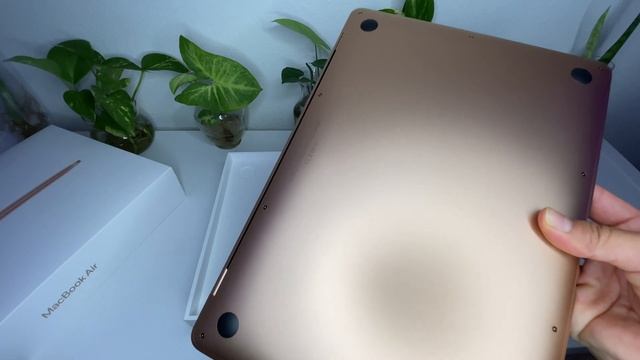 M1 MacBook Air Gold (2020) - Unboxing