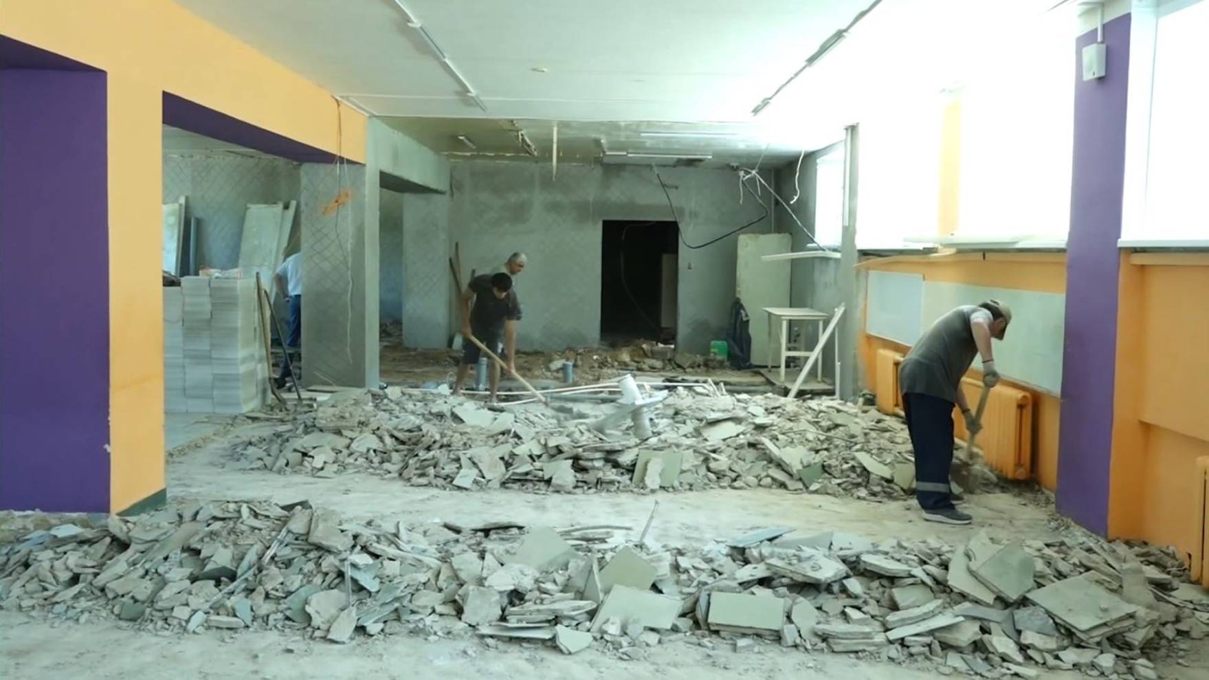 В Ярославле начались ремонты школ