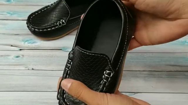 Детские мокасины Черные детские мокасины