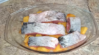 Картофель с луком и рыбой в духовке. Рецепт вкусного ужина. Рыба запеченная в духовке.