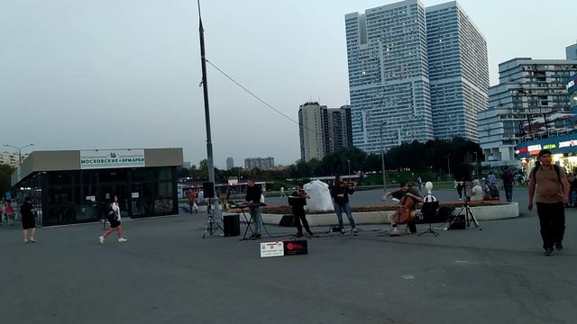 концерт у метро