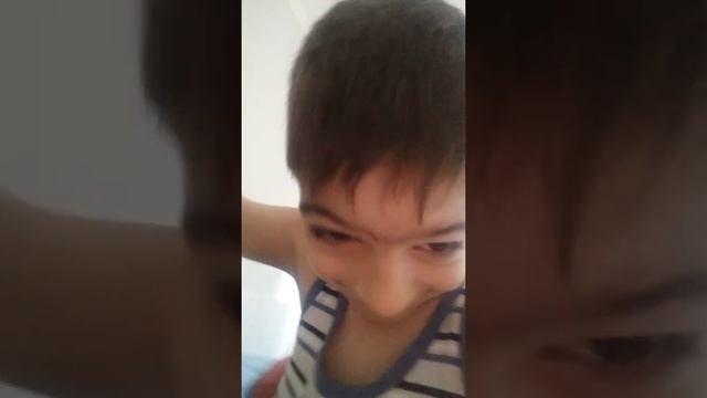 Кувырки  на   кровати#