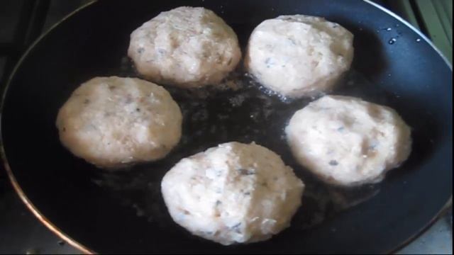 Рыбные котлеты из хека с манкой и сметаной Очень нежные и вкусные