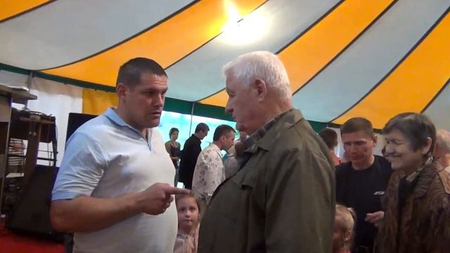 Исцеление от боли в ступнях у мужчины
