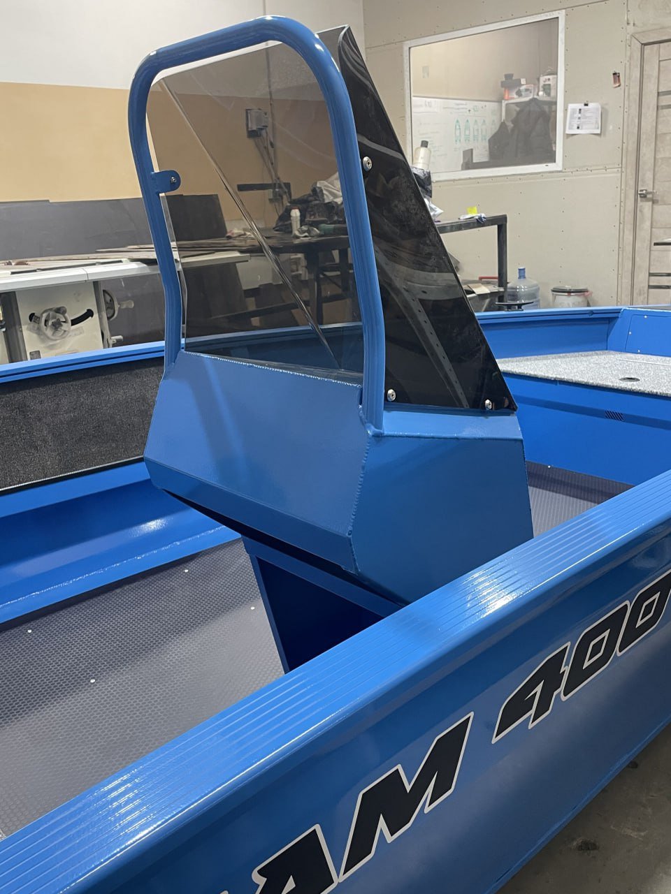 Лодка Xstream 400 Ral 5015