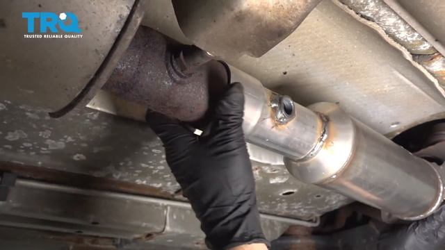 How to Replace Catalytic Converter 2006-2011 Cadillac DTS