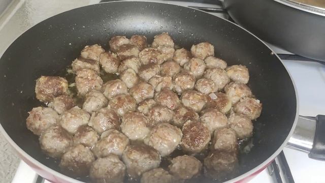 ФРИКАДЕЛЬКИ С ЗЕЛЕНЫМ ГОРОШКОМ/ MISKET KÖFTELI BEZELYE