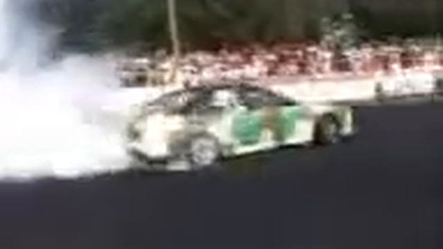 Altima in Japan (drift) - www.SPEED-TURBO.com