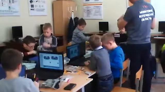 27.10. 13.00. 10-12лет. Электричество. Боевой робот.
