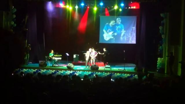 Виталий Хачкинаев и группа "Cool Cats"