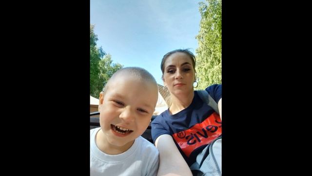 Детский сад д. Шапша - старшая группа Романтики. С Вашим праздником,, дорогие наши мамы!!!