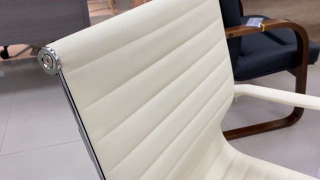 Кресло для посетителей Бюрократ CH-883-LOW-V