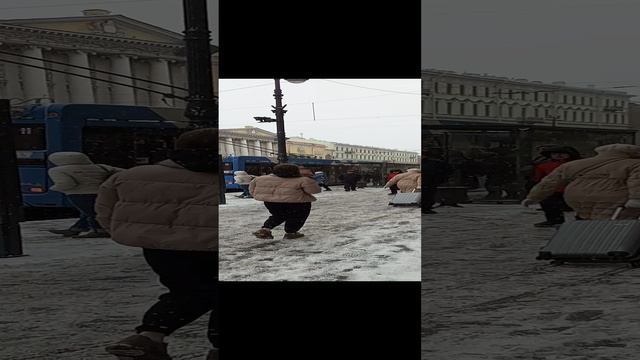 Saint Petersburg 🚌
