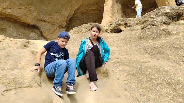 Экскурсия к Медовым водопадам и на гору Кольцо