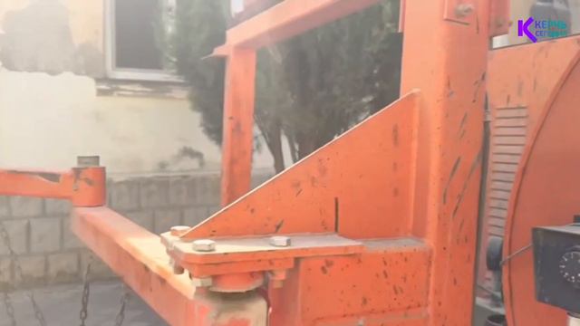 Ямы на дорогах Керчи ремонтируют струйно-инъекционным методом