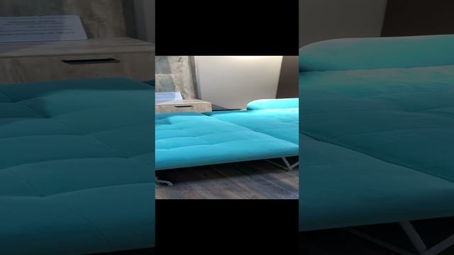Малогабаритный диван на металокаркассе