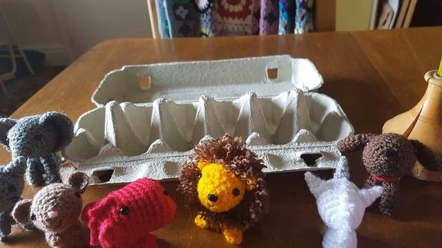 Amigurumi Friends In An Eggbox! (A Stop Motion Animation)