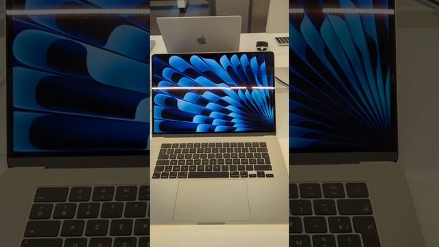 Apple MacBook Air 15.3 M2. #nickolopagani #apple #macbook #air15