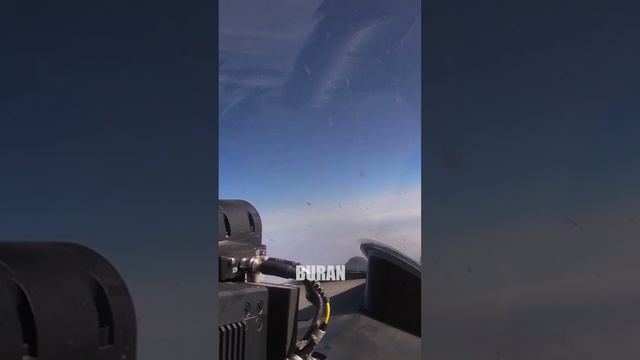 🇷🇺В воздухе истребитель Су-35С ВКС России
🎧Хор Сретенского Монастыря - Гимн России
