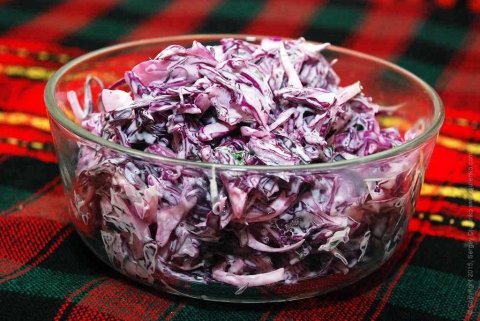 Салат из синей ( краснокочанной) капусты_Простой и вкусный рецепт салата_Витаминный салат