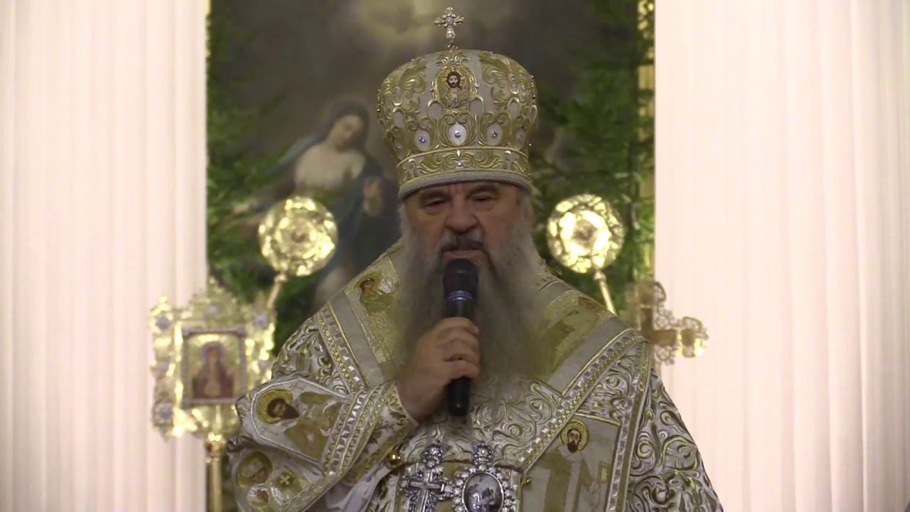 Митрополит Варсонофий совершил великую вечерню в Александро-Невской лавре