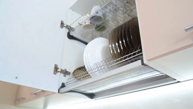 Отзыв с клиентом кухонной фабрики Becker. Кухня на заказ в Санкт-Петербурге.