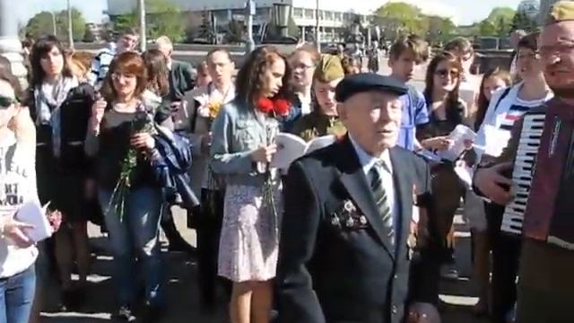 ЦПКиО им. М. Горького 09 мая 2013 часть 1