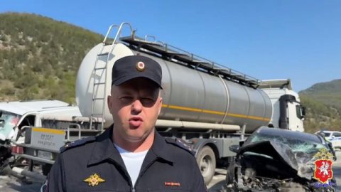Полиция Севастополя проводит проверку по факту ДТП с двумя погибшими