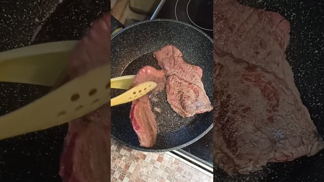 Как приготовить стейк из мраморной говядины?