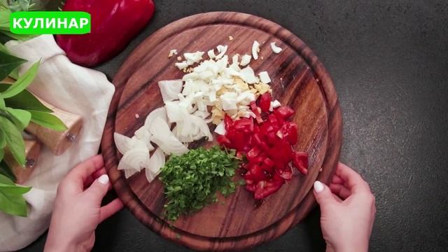 Куриная грудка с сыром, яйцом и помидорами. Полезный ужин!