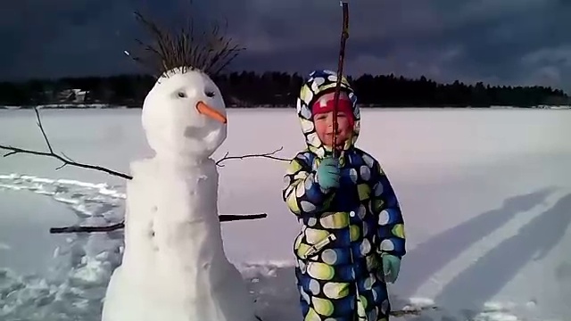 снеговик мамочка))