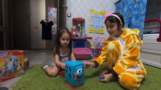 Обзор на игру ВЕСЕЛЫЙ ХОЛОДИЛЬНИК и как сошел с ума наш пёс МИККИ ЧИХУАХУА