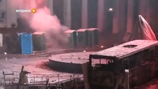 Столкновения на  Грушевского .Львовская танковая бригада!