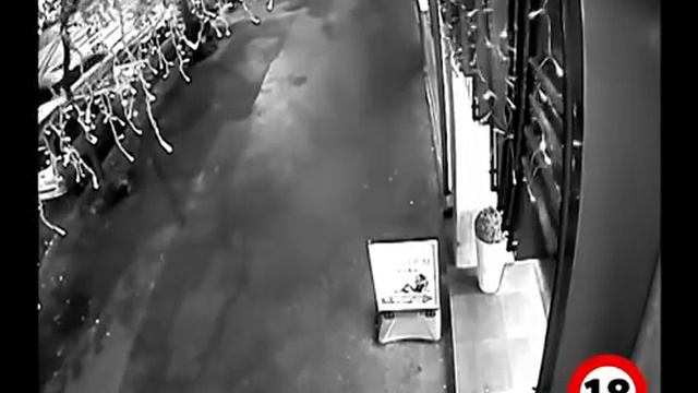 Terézvárosi ROBBANTÁS | Terror in Budapest [17:45-től lényeges, 18: 10 -kor van a detonáció!!!]