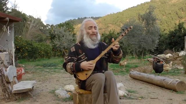 Özgür Baba - Dertli Dolap
Успокаивающая турецкая музыка на ручном инструменте