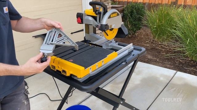 DeWalt D24000 10'' Wet Tile Saw Review