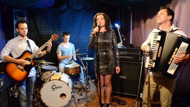 cover band-24fps