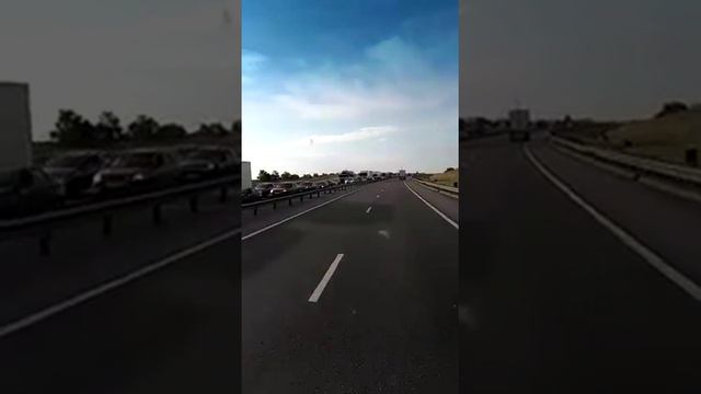 Фуры блокируют федеральную трасу